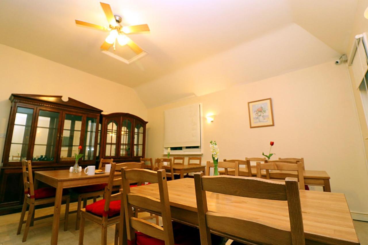 Gatwick Inn Horley Kültér fotó