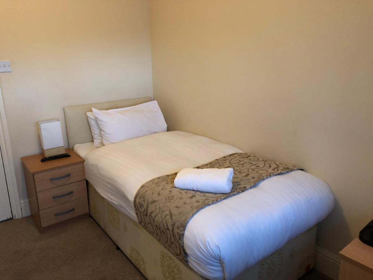 Gatwick Inn Horley Kültér fotó